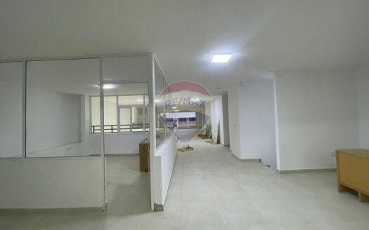 Local Commercial 487 m² | Centre-Ville | Proche Clinique Assalam