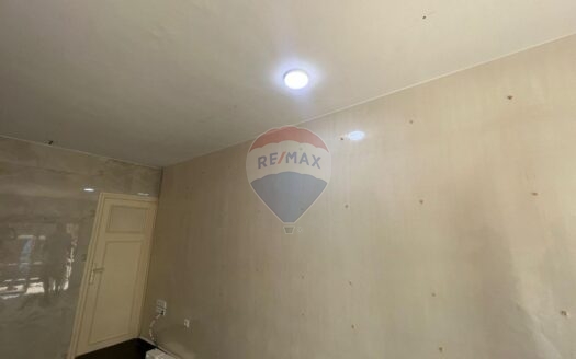 Local commercial en plein centre pour la vente