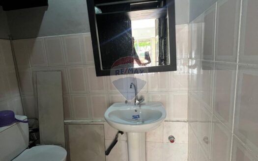 Local commercial en plein centre pour la vente