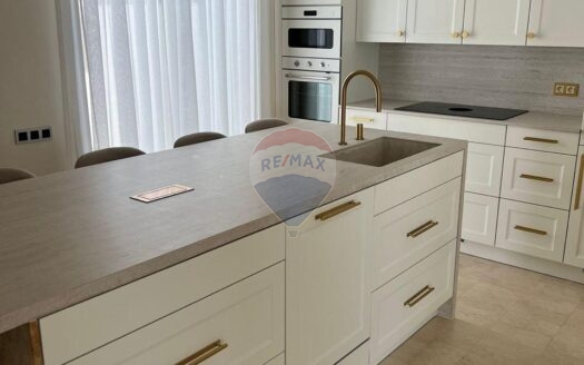 Villa Meublée Moderne à Val fleuri