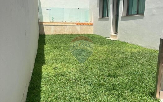 Villa Meublée Moderne à Val fleuri