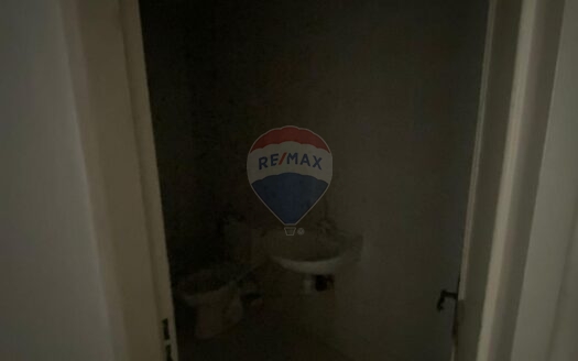 Spacieux bureau en location à Nejma