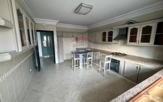 Elégant retrait en vente à IBERIA