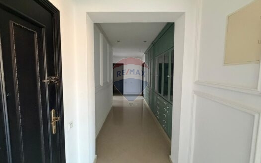 Elégant retrait en vente à IBERIA