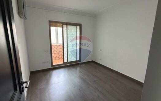 Elégant retrait en vente à IBERIA