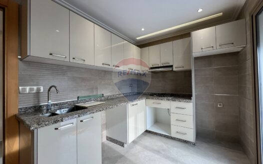 Retrait non meublé à Moujahidine