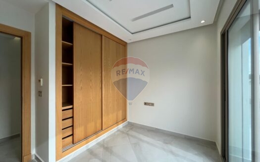 Retrait non meublé à Moujahidine